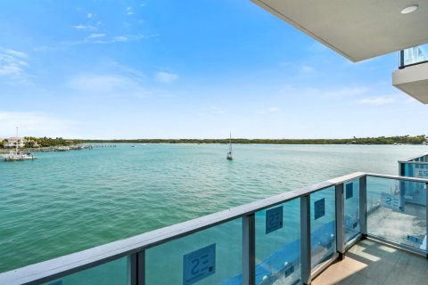 Townhouse in Jupiter, Florida 3 bedrooms, 332.96 sq.m. № 2175542