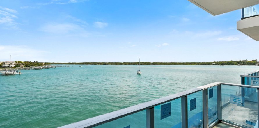 Touwnhouse à Jupiter, Floride 3 chambres, 332.96 m2 № 2175542