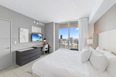 Снять в аренду кондоминиум в Холливуд, Флорида 2 спальни, 98.48м2, № 1958871 - фото 14