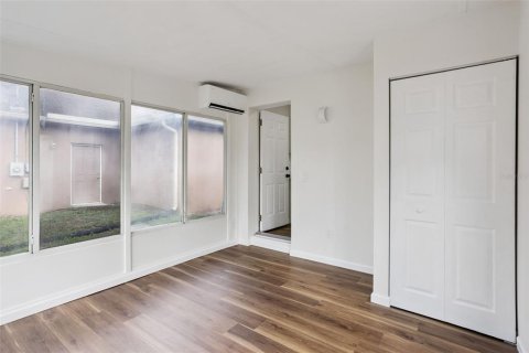 Casa en venta en Saint Petersburg, Florida, 3 dormitorios, 149.57 m2 № 2389327 - foto 24