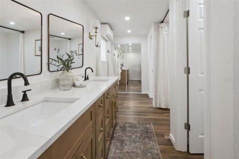 Casa en venta en Saint Petersburg, Florida, 3 dormitorios, 149.57 m2 № 2389327 - foto 13