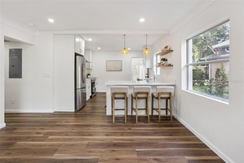 Casa en venta en Saint Petersburg, Florida, 3 dormitorios, 149.57 m2 № 2389327 - foto 8