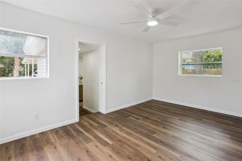 Casa en venta en Saint Petersburg, Florida, 3 dormitorios, 149.57 m2 № 2389327 - foto 12