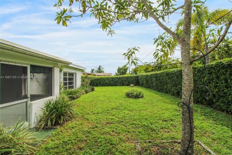 Casa en venta en Miami, Florida, 3 dormitorios, 159.42 m2 № 1929413 - foto 25