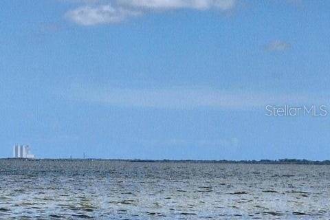 Casa en venta en Titusville, Florida, 4 dormitorios, 127.93 m2 № 2216800 - foto 4