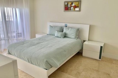 Copropriété à louer à Hallandale Beach, Floride: 3 chambres, 155.61 m2 № 2154283 - photo 22