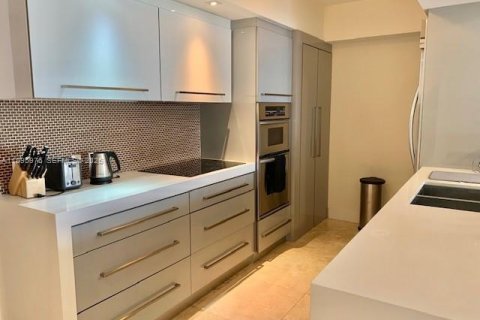 Copropriété à louer à Hallandale Beach, Floride: 3 chambres, 155.61 m2 № 2154283 - photo 5