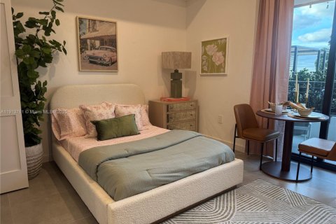 Villa ou maison à louer à Hollywood, Floride: 2 chambres, 124.58 m2 № 1968473 - photo 1