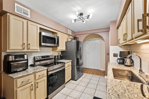 Condominio en venta en Leesburg, Florida, 2 dormitorios, 141.03 m2 № 2123007 - foto 5