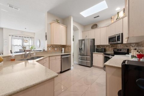 Casa en venta en Kissimmee, Florida, 4 dormitorios, 212.47 m2 № 1909450 - foto 15