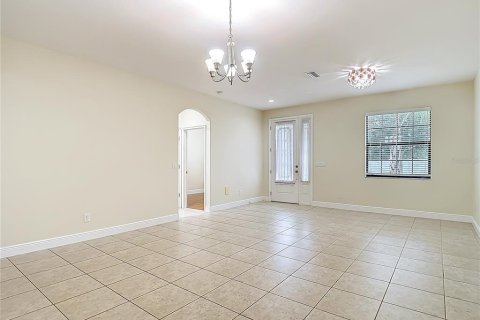 House in Spring Hill, Florida 5 bedrooms, 240.06 sq.m. № 2222678 - photo 27