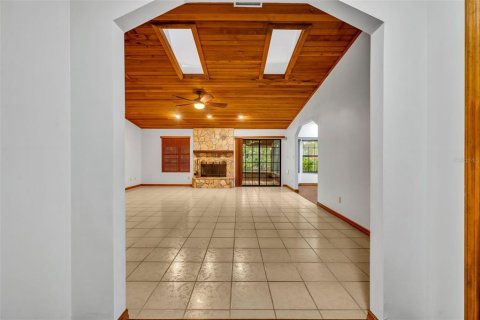 House in Oviedo, Florida 3 bedrooms, 180.04 sq.m. № 1833291 - photo 3