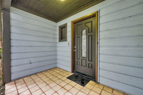 House in Oviedo, Florida 3 bedrooms, 180.04 sq.m. № 1833291 - photo 2