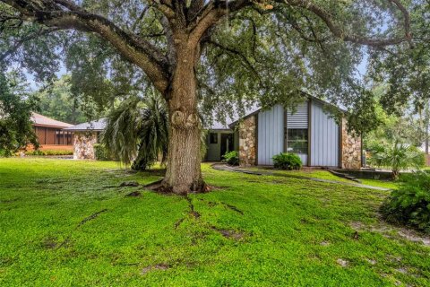 House in Oviedo, Florida 3 bedrooms, 180.04 sq.m. № 1833291 - photo 1