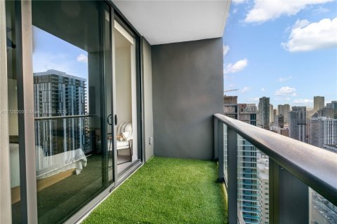 Condo in Miami, Florida, 1 bedroom № 2088666 - photo 6