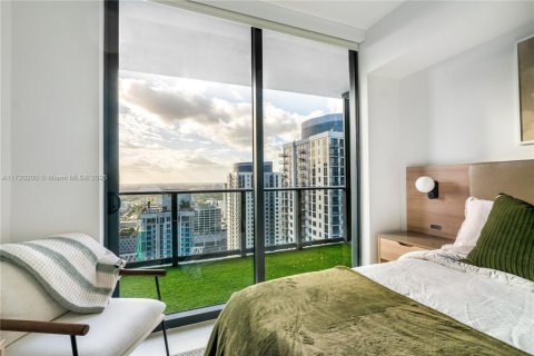 Condo in Miami, Florida, 1 bedroom № 2088666 - photo 3