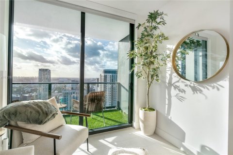 Condo in Miami, Florida, 1 bedroom № 2088666 - photo 29