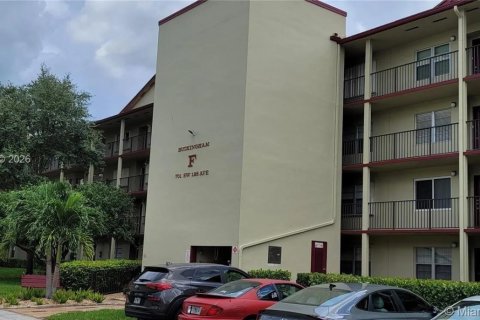 Condo in Pembroke Pines, Florida, 2 bedrooms  № 2030429