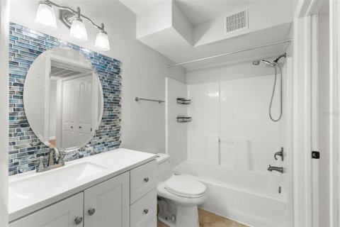 Condo in Clearwater, Florida, 1 bedroom  № 2101830 - photo 24