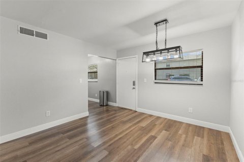 Condo in Clearwater, Florida, 1 bedroom  № 2101830 - photo 12