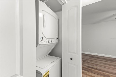 Condo in Clearwater, Florida, 1 bedroom  № 2101830 - photo 29