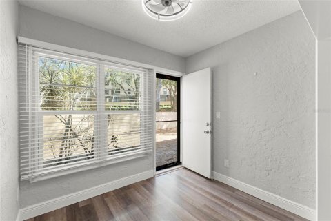 Condo in Clearwater, Florida, 1 bedroom  № 2101830 - photo 19