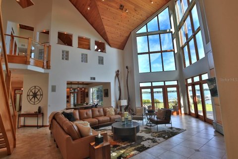 Casa en venta en Summerfield, Florida, 6 dormitorios, 677.35 m2 № 2118760 - foto 20