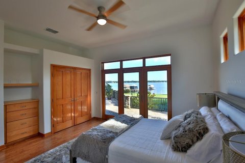 Casa en venta en Summerfield, Florida, 6 dormitorios, 677.35 m2 № 2118760 - foto 24