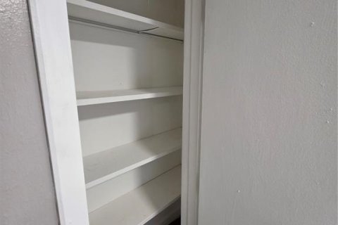 Купить кондоминиум в Гейнсвилл, Флорида 5 комнат, 81.38м2, № 2148304 - фото 15