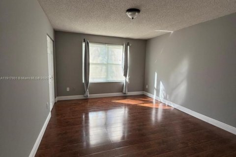 Condo in Coconut Creek, Florida, 1 bedroom  № 1974478 - photo 14