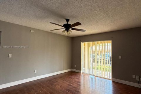 Condo in Coconut Creek, Florida, 1 bedroom  № 1974478 - photo 16
