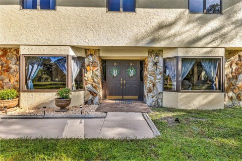House in Port Charlotte, Florida 4 bedrooms, 329.25 sq.m. № 2391408 - photo 3
