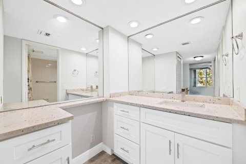 Купить кондоминиум в Помпано-Бич, Флорида 3 комнаты, 150.5м2, № 2083811 - фото 11