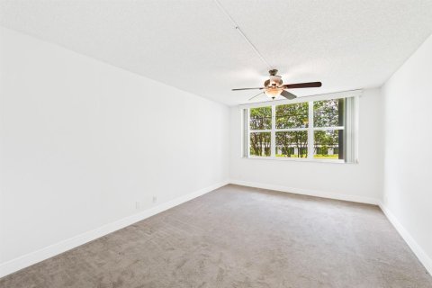 Купить кондоминиум в Помпано-Бич, Флорида 3 комнаты, 150.5м2, № 2083811 - фото 9