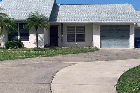 Appartement à Englewood, Floride 2 chambres, 98.38 m2 № 2371396
