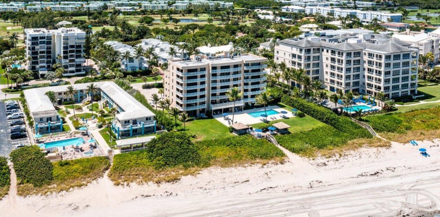 Condominio en Gulf Stream, Florida, 3 dormitorios № 1080684