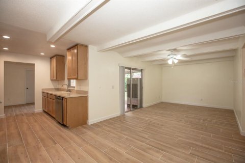 Villa ou maison à louer à Winter Park, Floride: 3 chambres, 136.57 m2 № 2114304 - photo 6