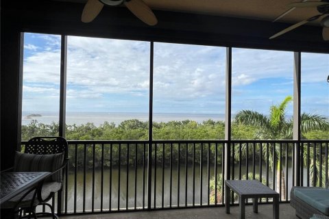 Condo in Punta Gorda, Florida, 2 bedrooms  № 753721 - photo 10