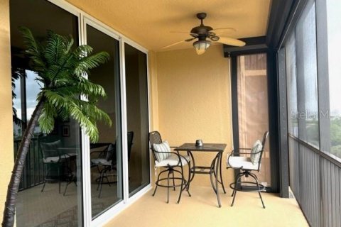 Condo in Punta Gorda, Florida, 2 bedrooms  № 753721 - photo 12