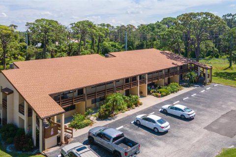 Condominio en venta en Englewood, Florida, 1 dormitorio, 60.11 m2 № 1367897 - foto 1