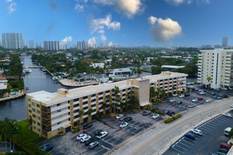 Condo à Hallandale Beach, Floride, 1 chambre  № 2080639