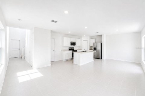 Casa en alquiler en Haines City, Florida, 4 dormitorios, 174.1 m2 № 2150083 - foto 8