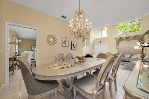 House in Margate, Florida 4 bedrooms, 206.8 sq.m. № 1678602 - photo 14