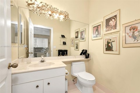 House in Margate, Florida 4 bedrooms, 206.8 sq.m. № 1678602 - photo 20