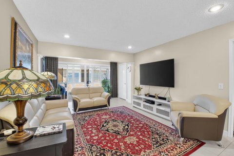 Condo in Delray Beach, Florida, 2 bedrooms  № 2081957 - photo 4