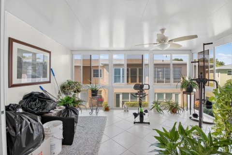 Condo in Delray Beach, Florida, 2 bedrooms  № 2081957 - photo 23
