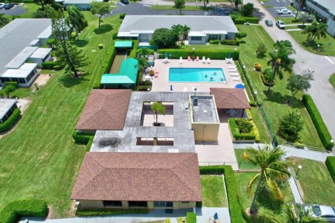 Condo in Delray Beach, Florida, 2 bedrooms  № 2081957 - photo 27