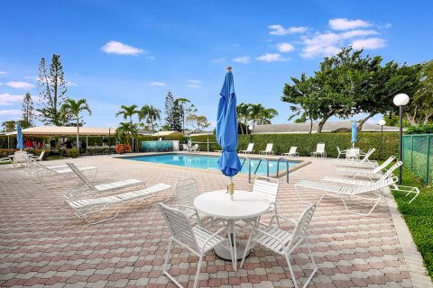 Condo in Delray Beach, Florida, 2 bedrooms  № 2081957 - photo 30
