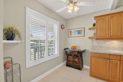 Condo in Delray Beach, Florida, 2 bedrooms  № 2081957 - photo 7
