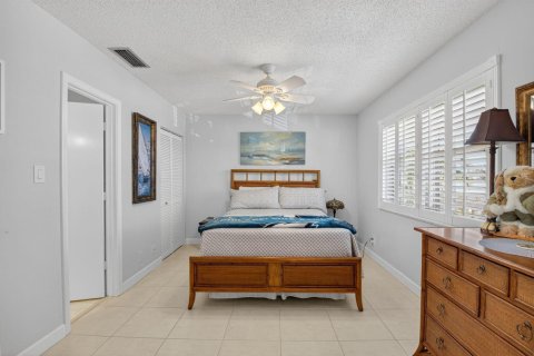Condo in Delray Beach, Florida, 2 bedrooms  № 2081957 - photo 17